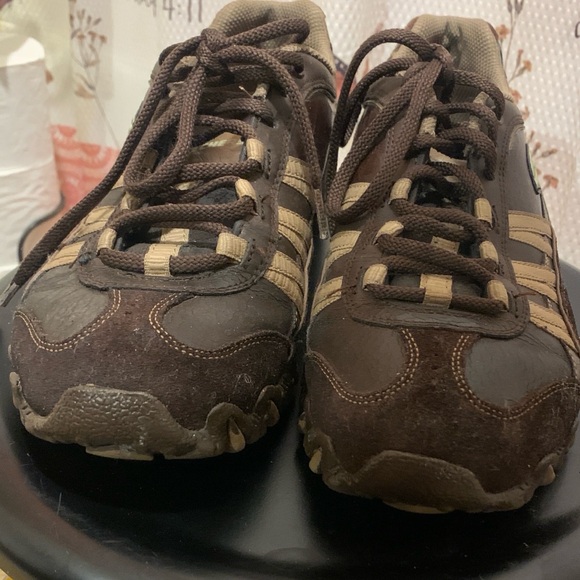 Skechers Women’s Brown and Tan Sneakers - Picture 2 of 8